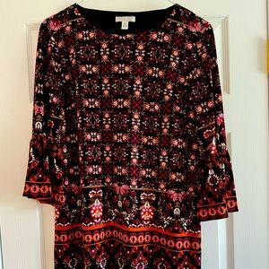 Dress with 3/4 bell sleeves